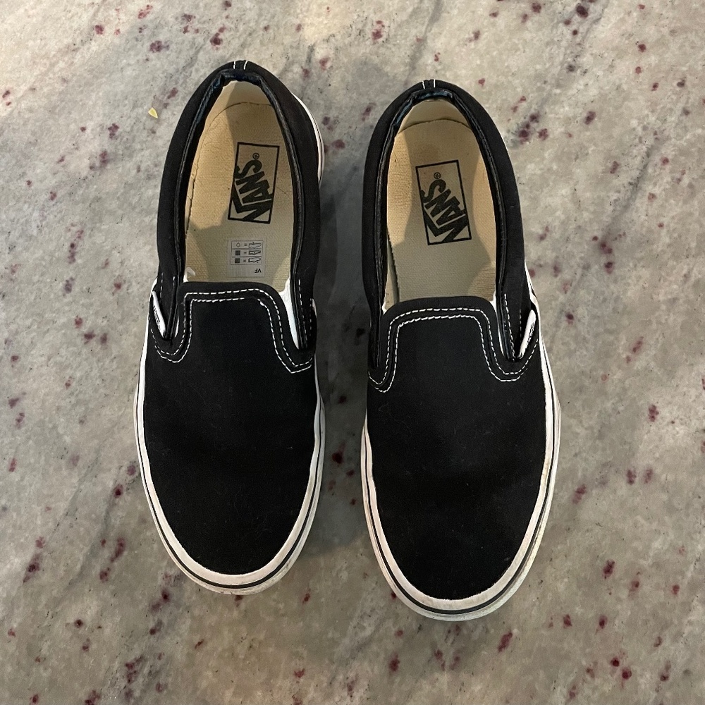 Vans black slip-on shoes - kids size 2.5